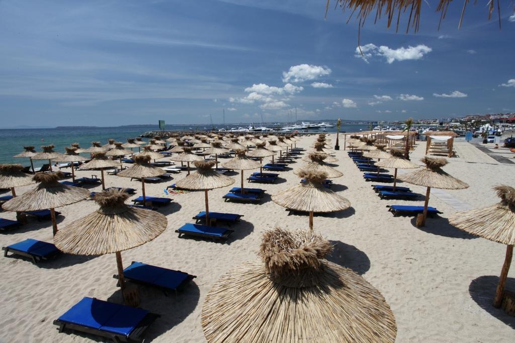 Guest House Rona - Free Parking And Sea View Sveti Vlas Esterno foto